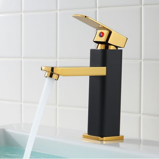 Mitigeur lavabo carre noir et dore